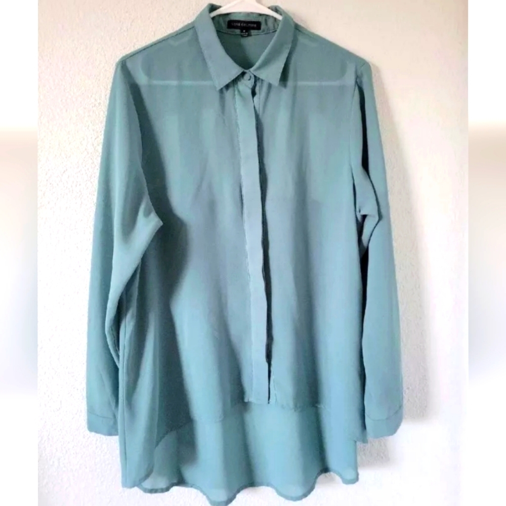 Love Culture Size M Women  Long Sleeve Button-Up  Blue Blouse Shirt Top